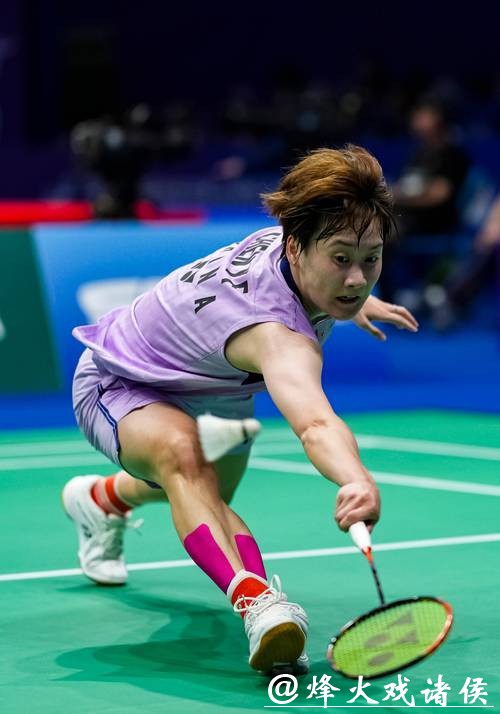 中国羽毛球大师赛:陈雨菲1-2不敌韩悦无缘半决赛 中国羽毛球大师赛:陈雨菲1-2不敌韩悦无缘半决赛