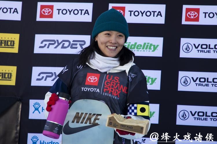 单板滑雪女子U型场地技巧 蔡雪桐第六武绍桐第七